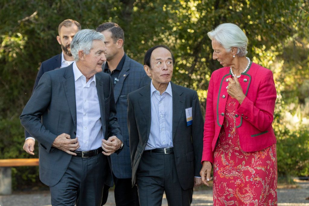 How Crypto Could Be Impacted by Fed’s Shifting Stance on Inflation in Q4 2025 and Beyond