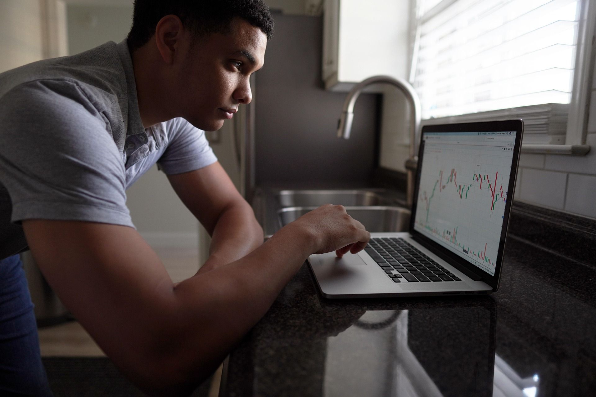 What Next For ETH, XRP, SOL as Bitcoin Stalls at $113K And ETF Outflows Mount